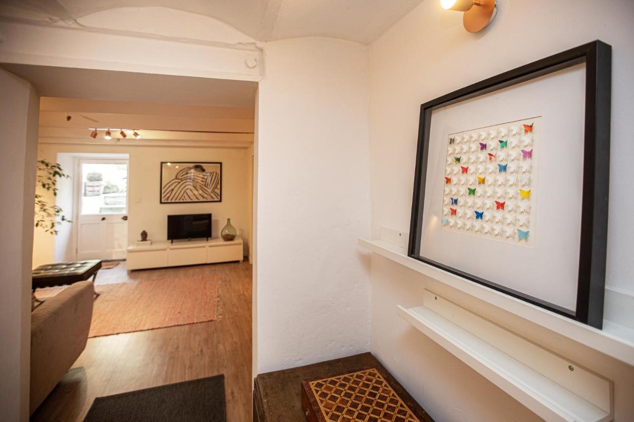 Beautiful Converted One Bedroom Apartment カルカソンヌ エクステリア 写真